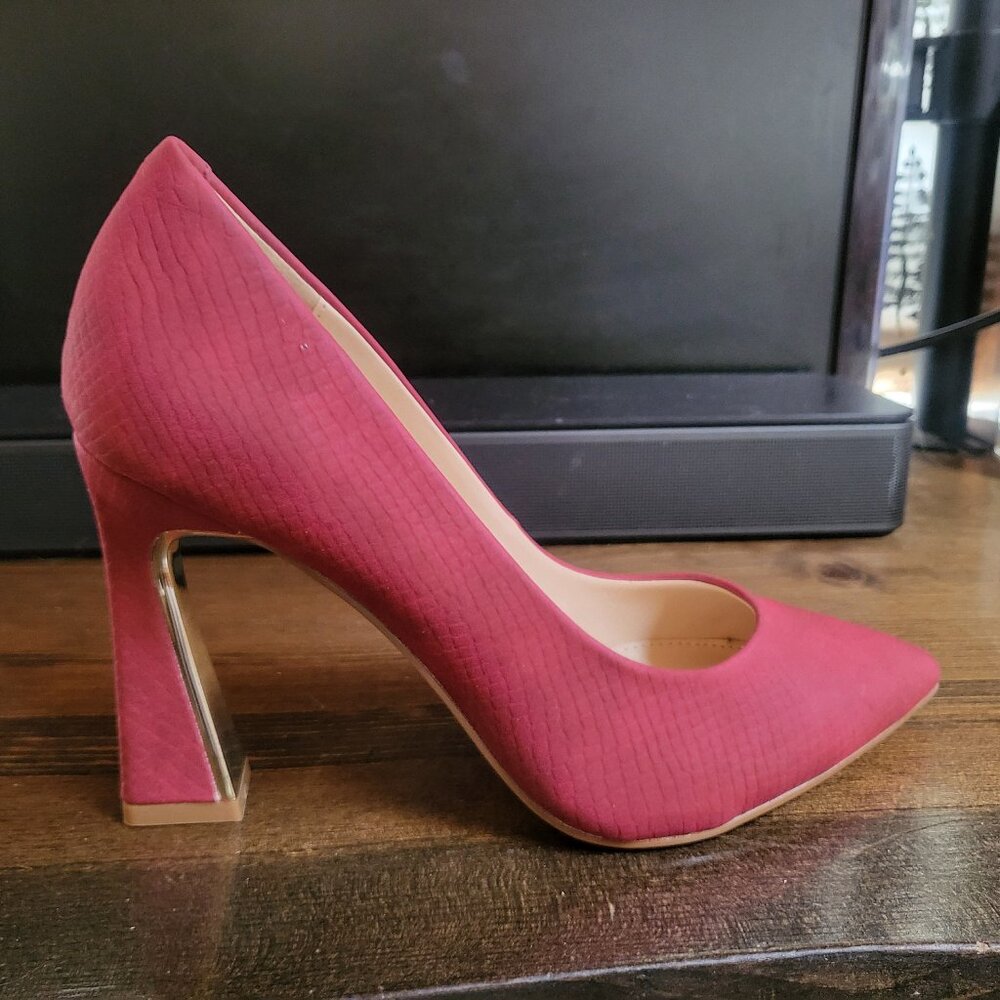 Jessica Simpson Burgandy and Gold Heels